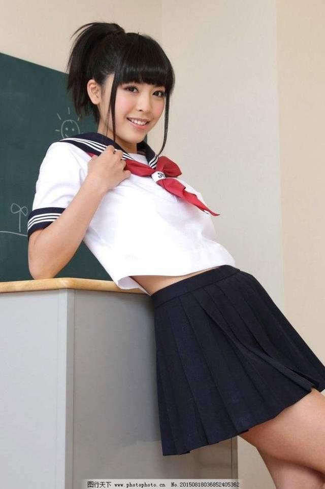 43300003d3493c15a00b