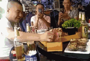 4af60004fdcf554b5ab2