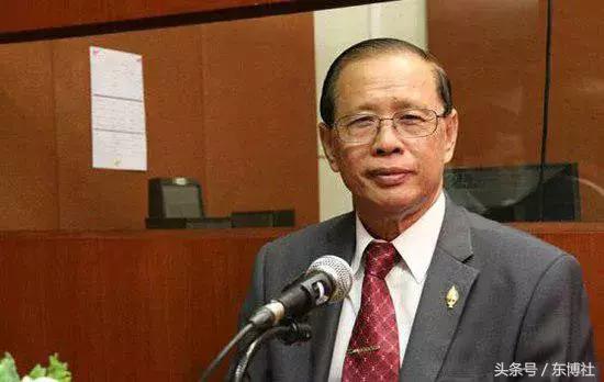 4e5e000061a24696fa2b