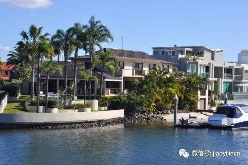 53e8000142762ec1ded7