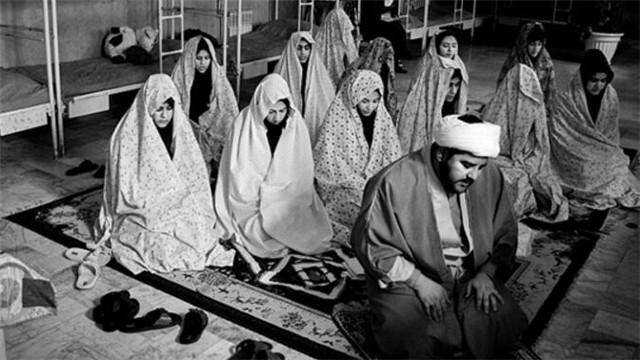 53e70005761f09d24eb3