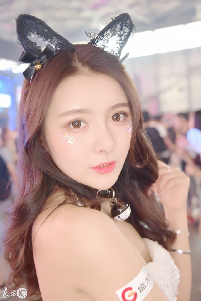 5684000029fc8db299f5