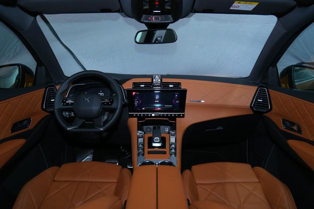 568d00005e71325680a5