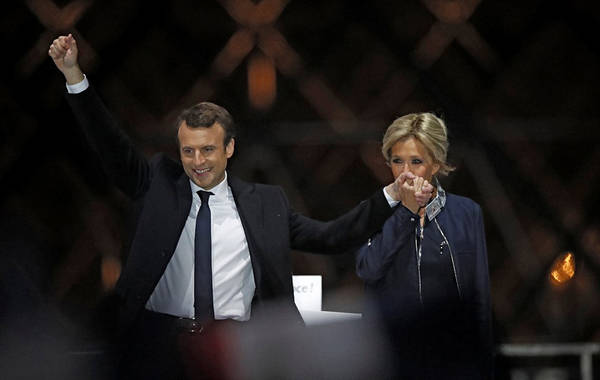 59300000a6af48036c3c