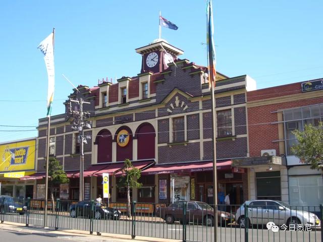 5b52000503c34890b676