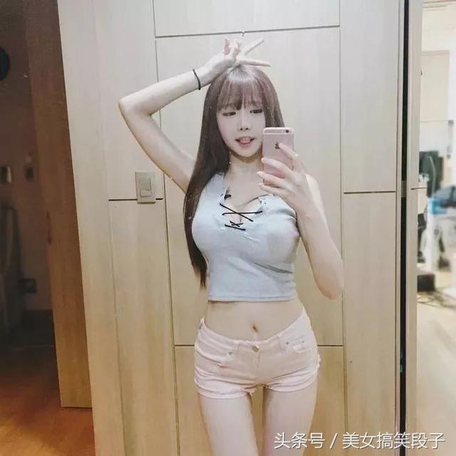 5e8c000081f559d03e45