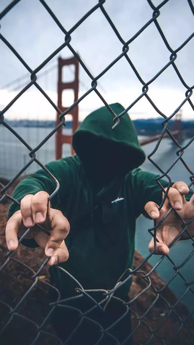 15209078715775fb25644d7
