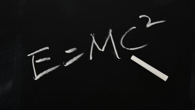 是科学还是巧合？盘点地球上同一天发生的奇怪事件-10.jpg