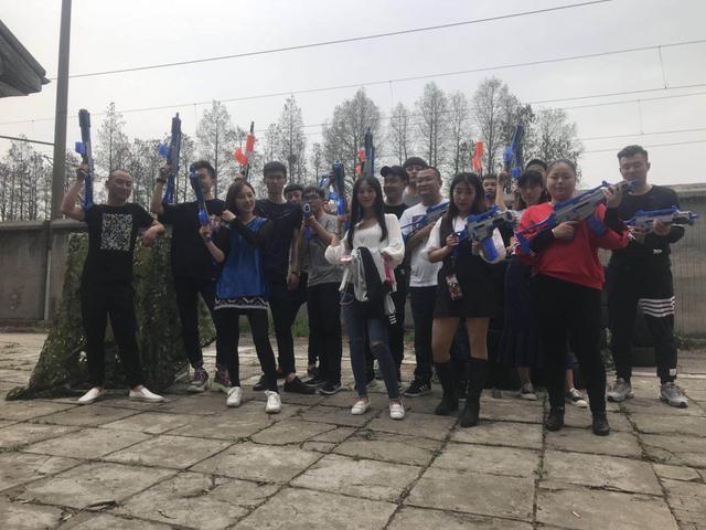 公司每月娱乐-2.jpg