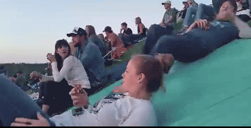 搞笑GIF：老师，这个题很深啊-6.jpg
