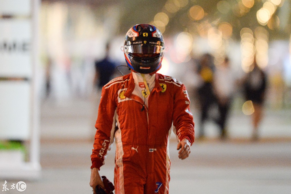F1巴林国际比赛，硝烟弥漫-12.jpg