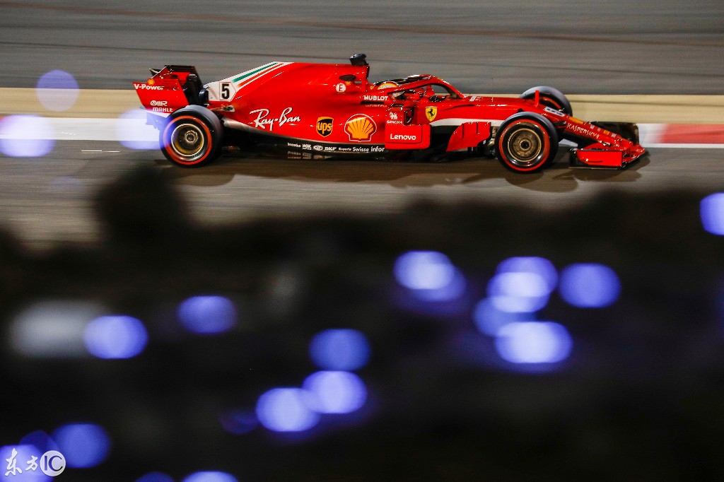 F1巴林国际比赛，硝烟弥漫-16.jpg