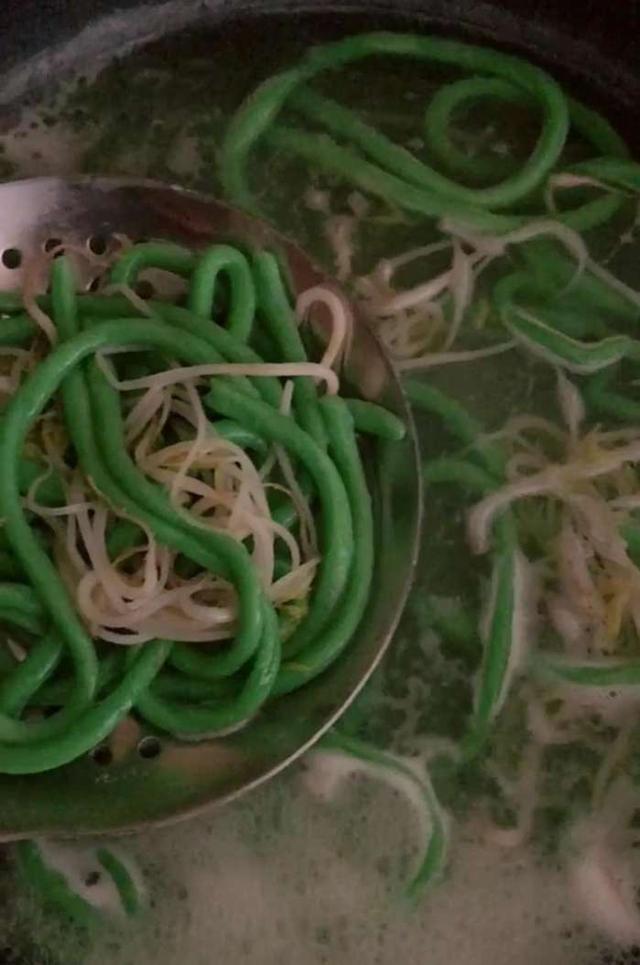 又一美食被“快手”带火了,许多人都在模仿,但都不成功知道原因吗-5.jpg