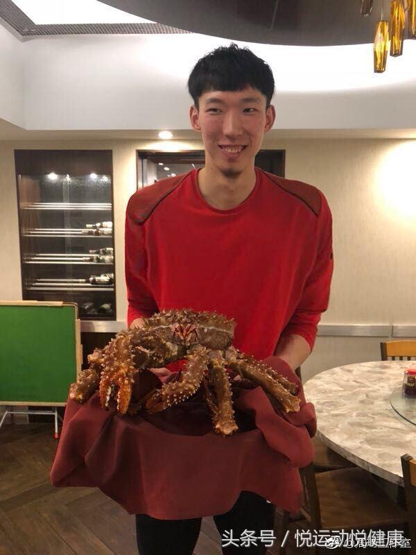周琦在美国NBA打球的日常生活-5.jpg