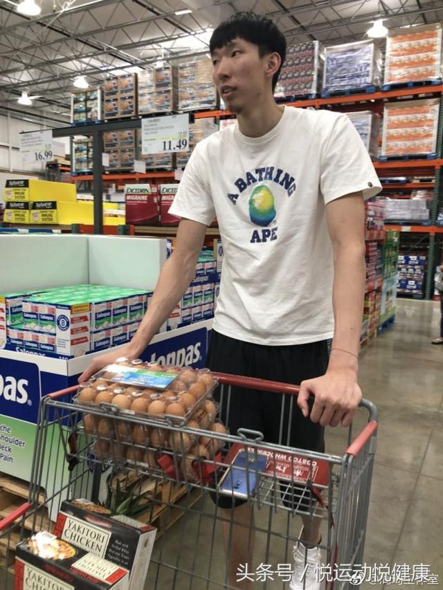 周琦在美国NBA打球的日常生活-6.jpg
