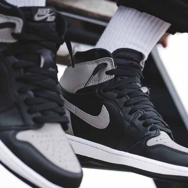 AJ1“shadow”上脚图及搭配方法-2.jpg