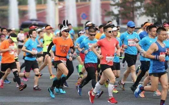 北京国际长跑节周日开跑，别忘了领装备和提前规划出行路线！-2.jpg