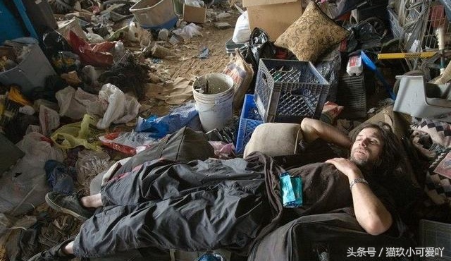 直击不为人知的美国穷人生活，网友感慨哪里都存在贫富差距-1.jpg
