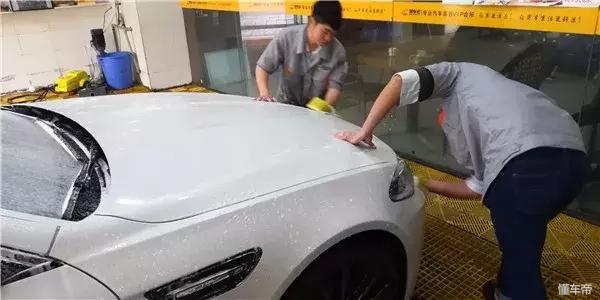 施工案例：宝马M5镀膜美容洗车-4.jpg