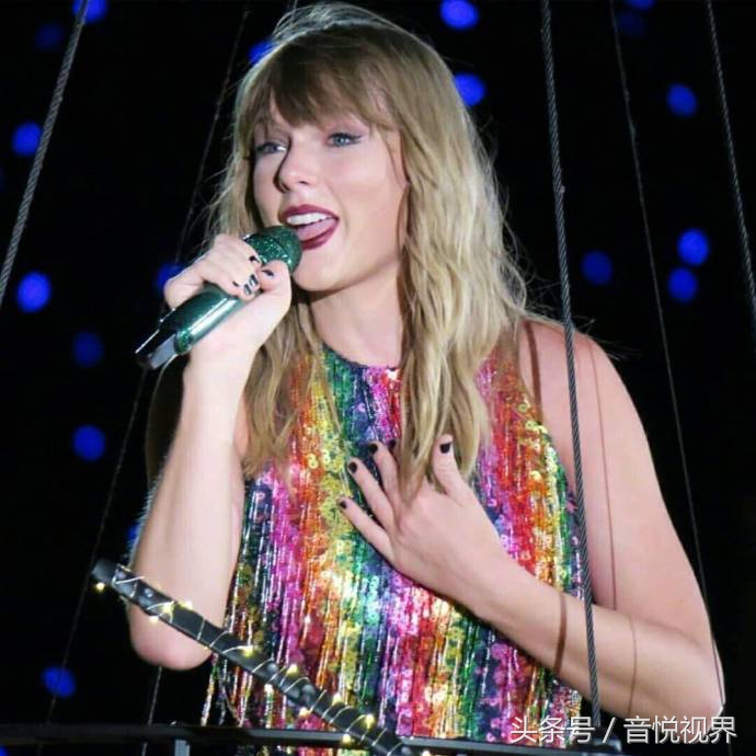 霉霉Taylor Swift在Reputation芝加哥站上的演绎！-7.jpg